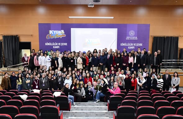 Balıkesir'de Gençler İçin Gönüllülük ve Çevre Kampı Düzenlendi