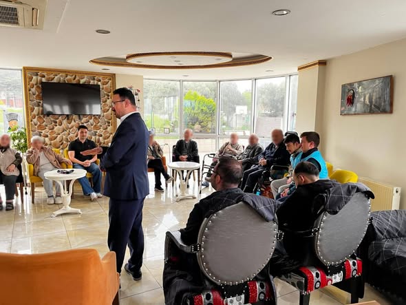 Bandırma'da Gençler ve Yaşlılar Arasında Anlamlı Köprü: Huzurevi Ziyareti