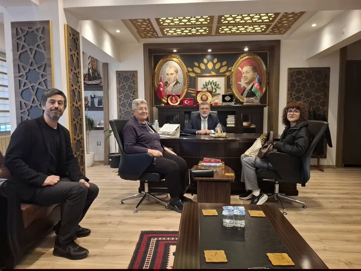 Akademisyenler Kepsut Belediyesi'nde Başkan Cankul ile Bir Araya Geldi