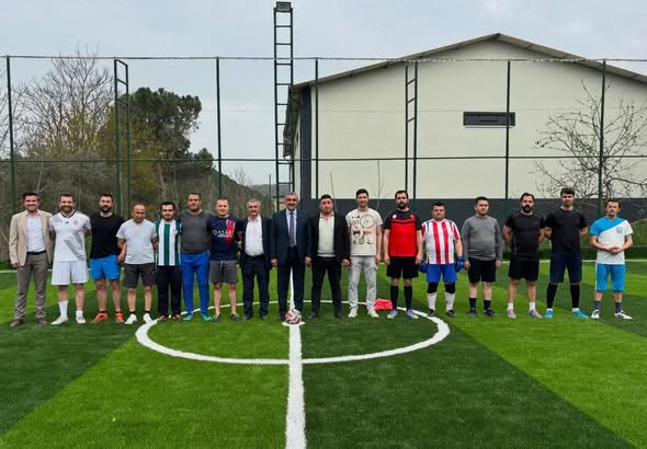 Balya'da Kurumlar Arası Halı Saha Turnuvası Başladı