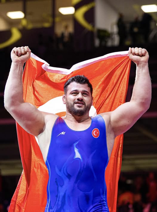 Rıza Kayaalp Avrupa Rekorunu Tek Başına Elinde Tutuyor