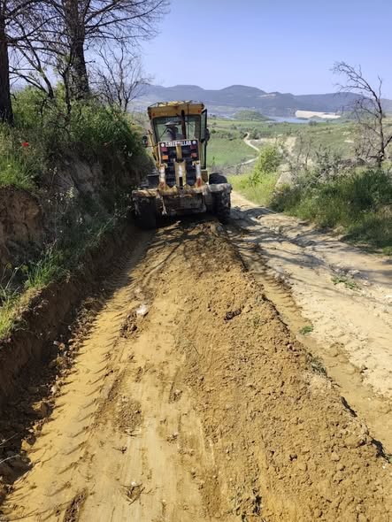Gördes'te Yoğun Yağış Sonrası Arazi Yolu Onarımı Tamamlandı
