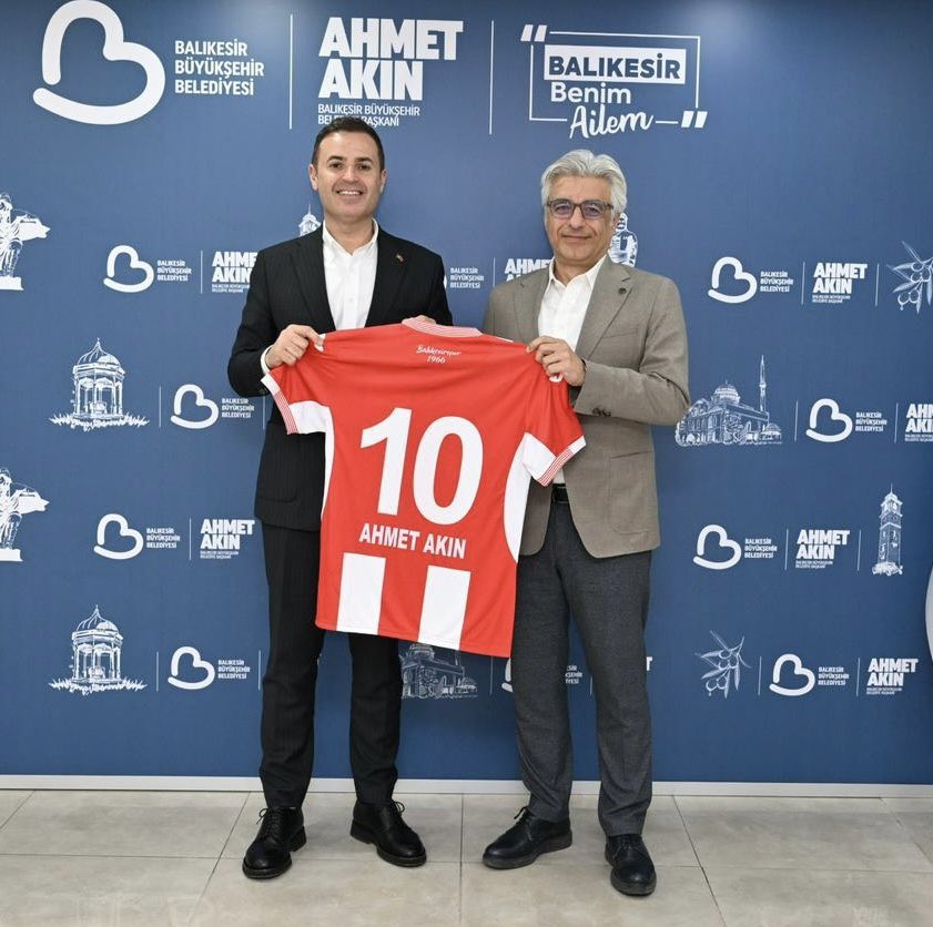 Balıkesirspor Başkanı, Belediye Başkanı'nı Maça Davet Etti