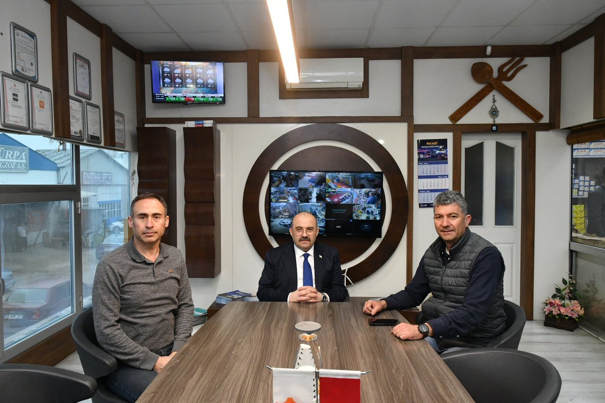 Balıkesir Valisi Ustaoğlu, Cem Otomotiv'i Ziyaret Etti