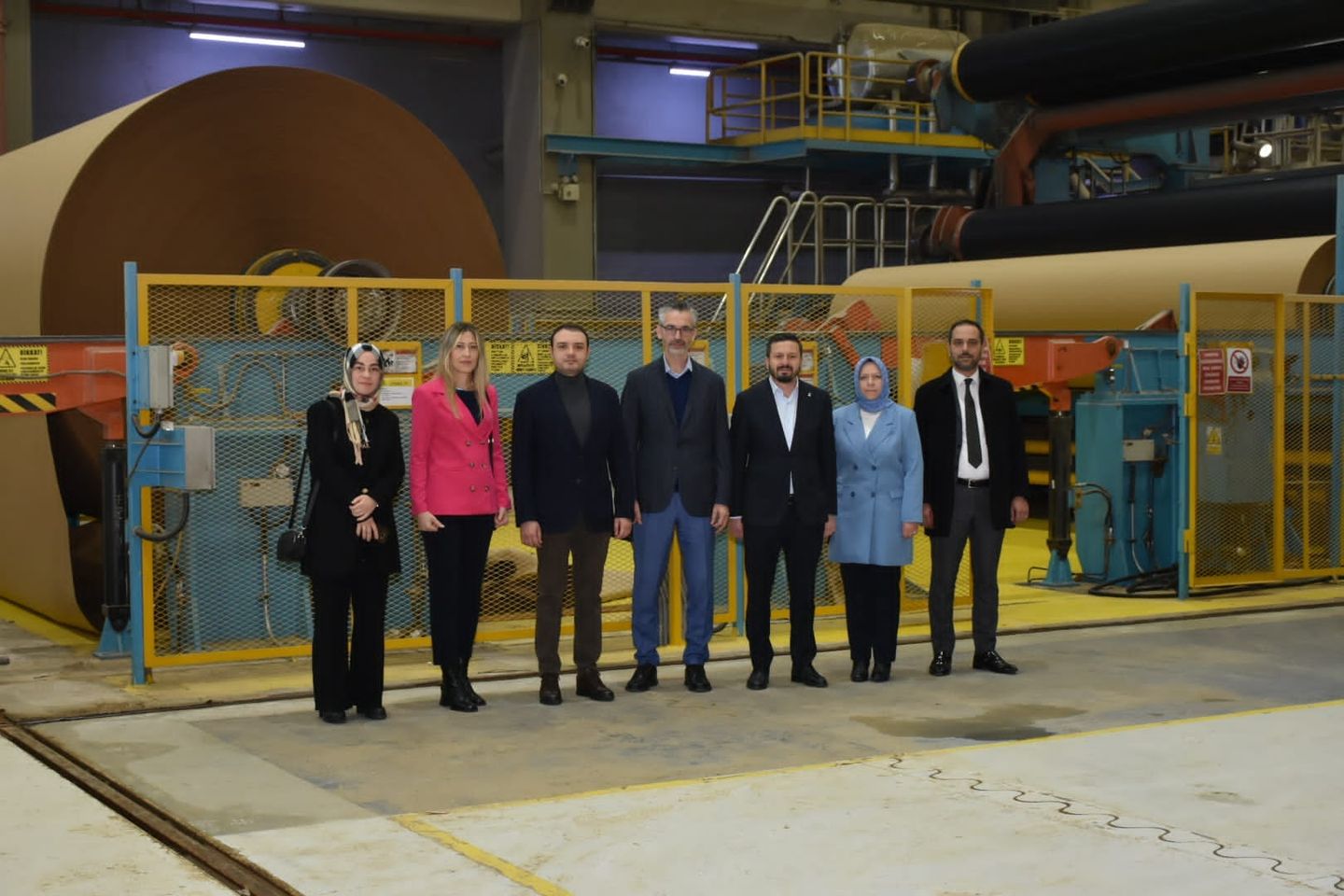 Ak Parti Balıkesir İl Başkanlığı Varaka Kağıt Sanayi'yi Ziyaret Etti
