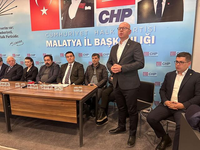 CHP Heyeti, Malatya'da Deprem Sorunlarına Dikkat Çekti.