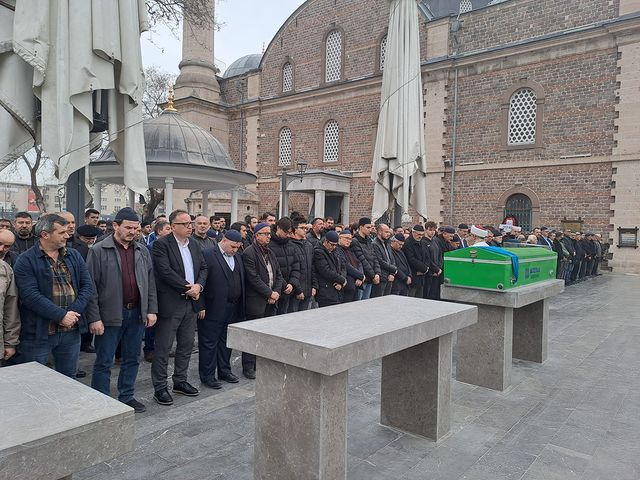 Altıeylül Belediyesi Başkan Yardımcısı, Nurten Biltekin'in Cenaze Törenine Katıldı