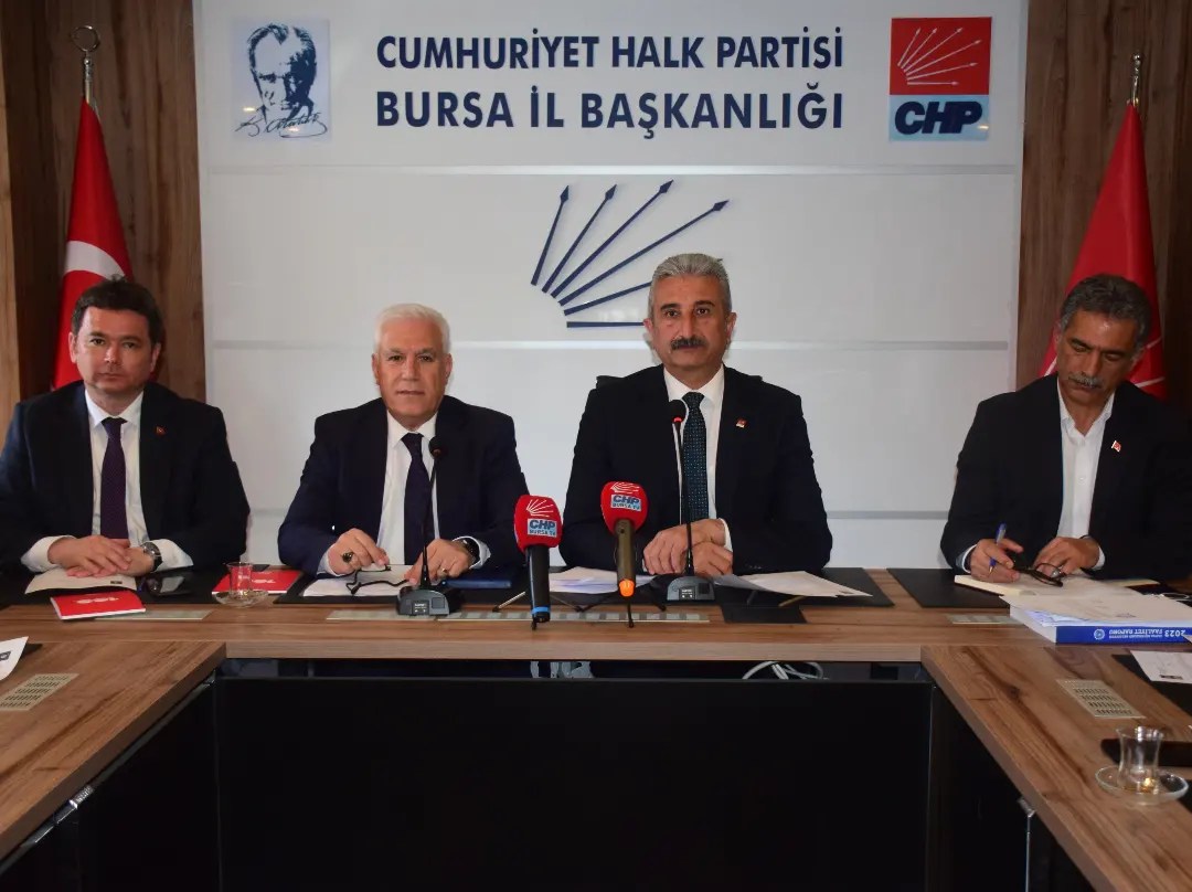 Bursa'da CHP Olağanüstü Meclis Toplantısı Düzenlendi
