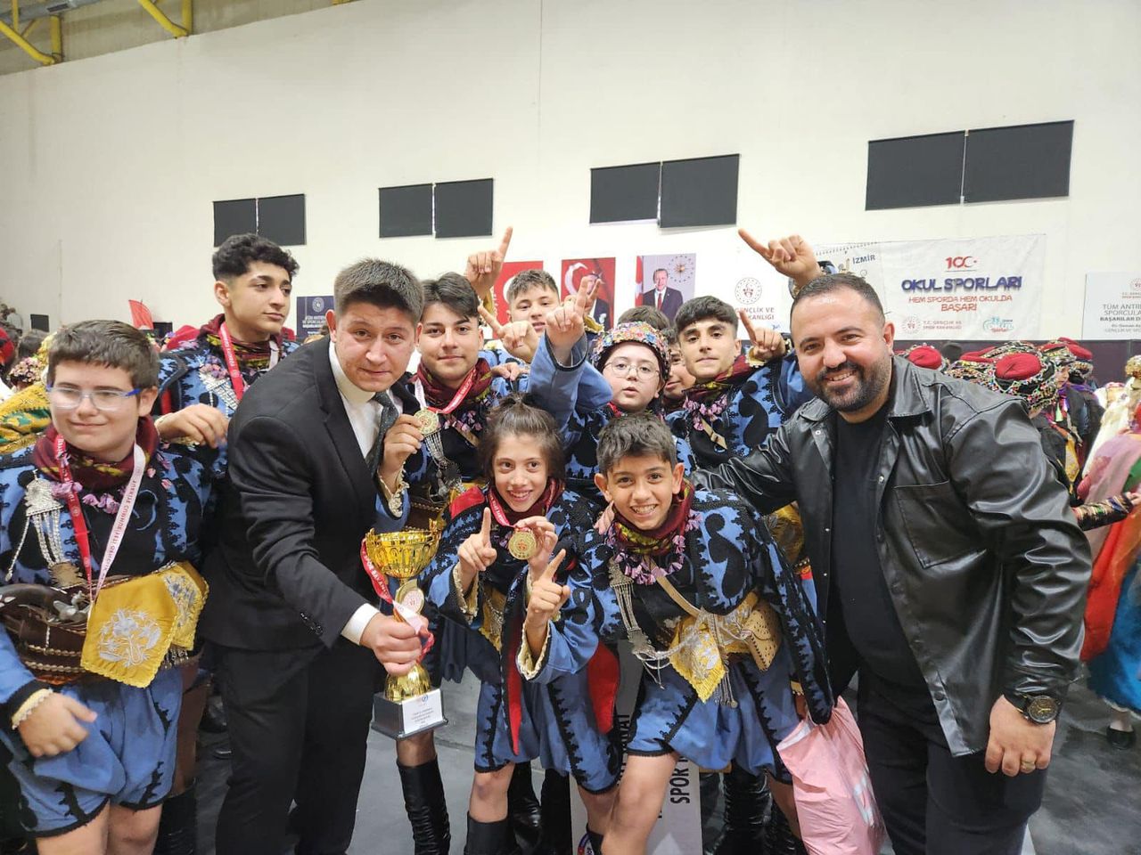 Torbalı Sanat Halkoyunları Spor Kulübü, İzmir'de şampiyon oldu