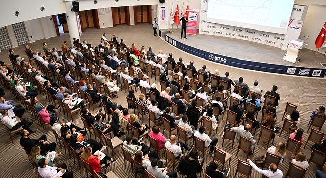 BTSO ve Endeksa Masters, Bursa'da emlak sektörü için önemli bir seminer düzenledi.