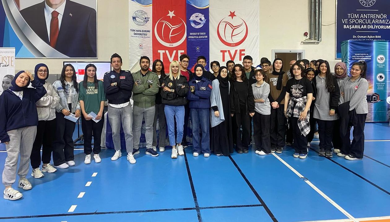 Türk Hava Kurumu Üniversitesi, Mamak'ta düzenlenen 7. Üniversite Tanıtım Fuarına katıldı