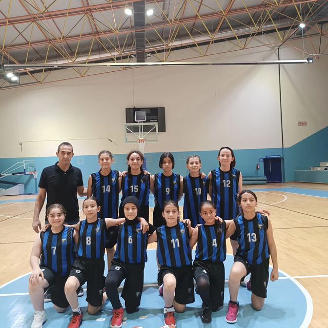 Karacabey Belediyespor, U12 Küçük Kızlar Basketbol Ligi'nde çeyrek finale yükseldi!