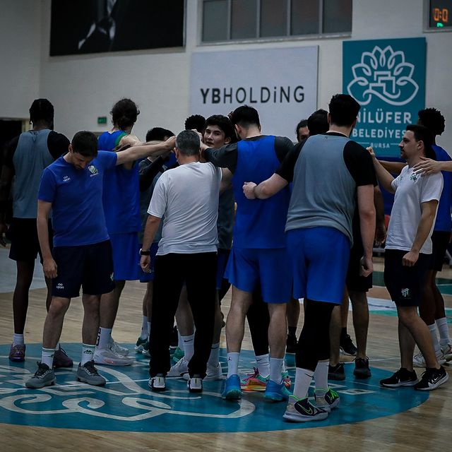Bursaspor Basketbol Takımı Deplasmanda Aliağa Petkimspor'a Karşı