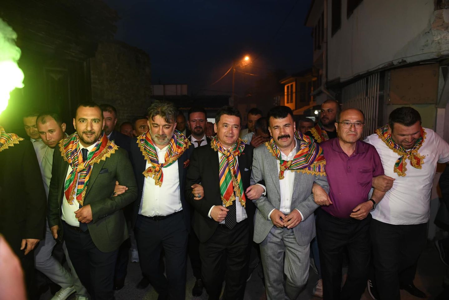 Osmangazi Belediye Başkanı Erkan Aydın, Dernek Ziyaretinde Büyük İlgi Gördü