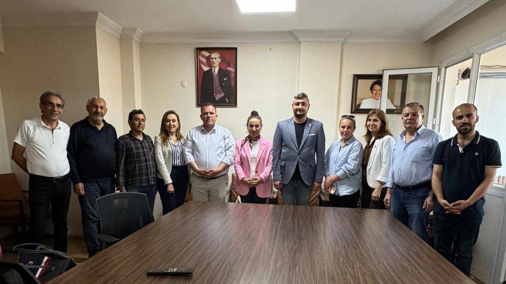 İYİ Parti İzmir İl Başkanlığı, Teşkilat Toplantısı Yaptı