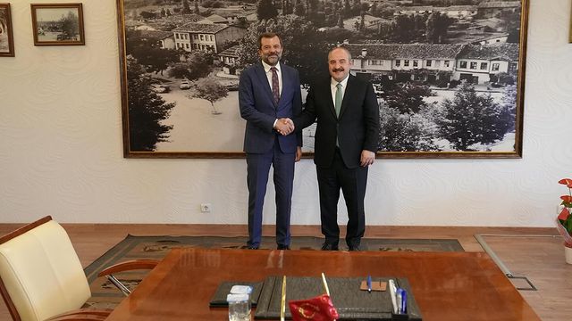 Gürsu Belediyesi, AK Parti Milletvekili ve İl Başkanı'nın Nezaket Ziyaretinden Memnun