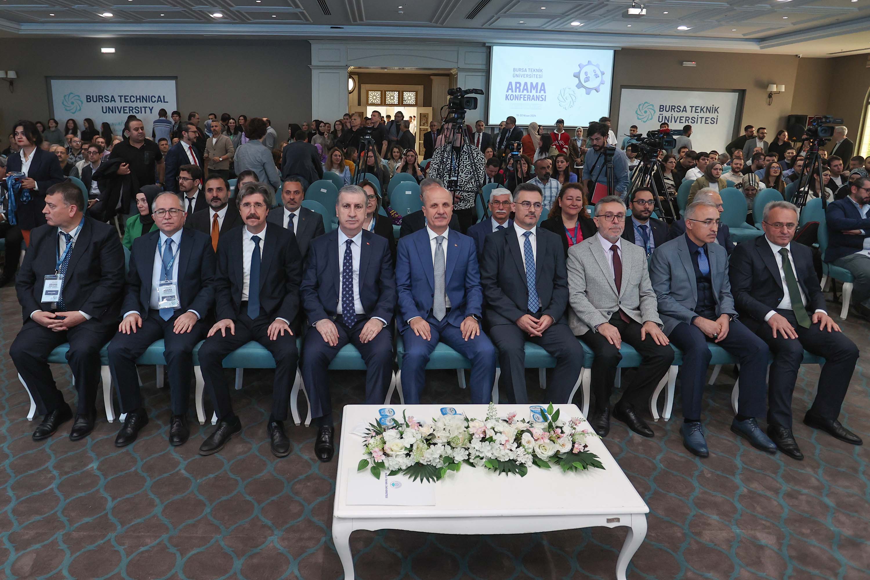 Vali Vekili Hamdi Bolat, Mimar Sinan Yerleşkesi'nde Yüzlerce Fikrin Paylaşıldığı Arama Konferansı'nda