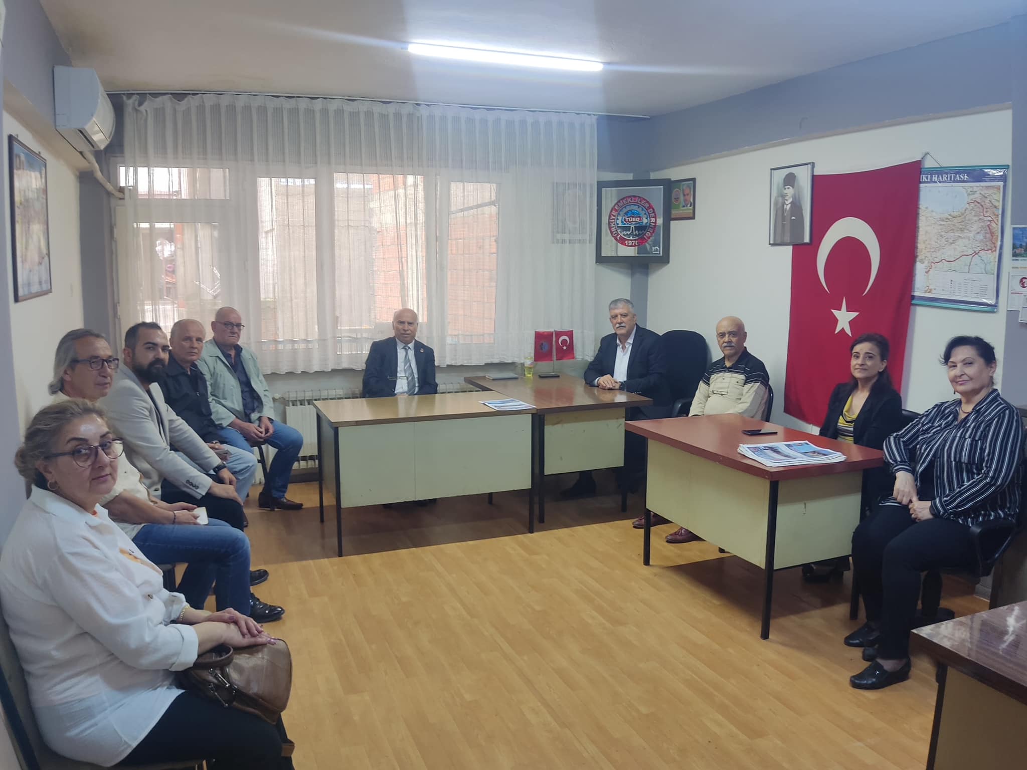 CHP Üyeleri Emekli Vatandaşların Refahı İçin Dernek Ziyaretinde