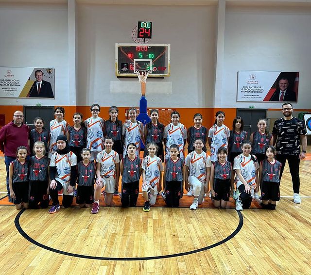 Mustafakemalpaşa U12 Kız Basketbol Takımı, İnegöl Belediyespor karşısında mücadele etti