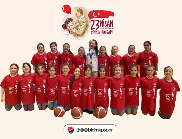 Mustafakemalpaşa Spor Camiası, 23 Nisan Ulusal Egemenlik ve Çocuk Bayramı'nı coşkuyla kutladı