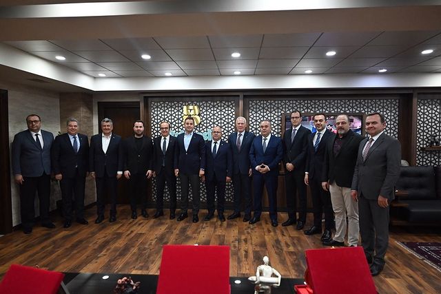 Balıkesir Sanayi Odası Yönetimi, Balıkesir Büyükşehir Belediye Başkanını Ziyaret Etti