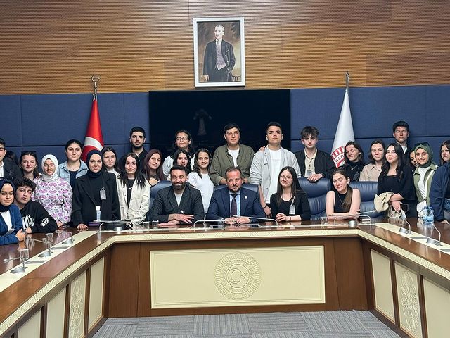 AK Parti Milletvekili Refik Özen, İnegöl Yargı Akademisi'ni Ziyaret Etti