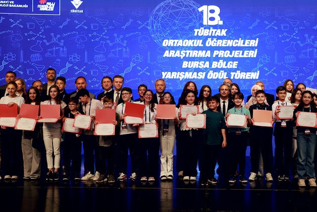 TÜBİTAK Destekli Ortaokul Öğrencileri Araştırma Projeleri Yarışması Ödül Töreni