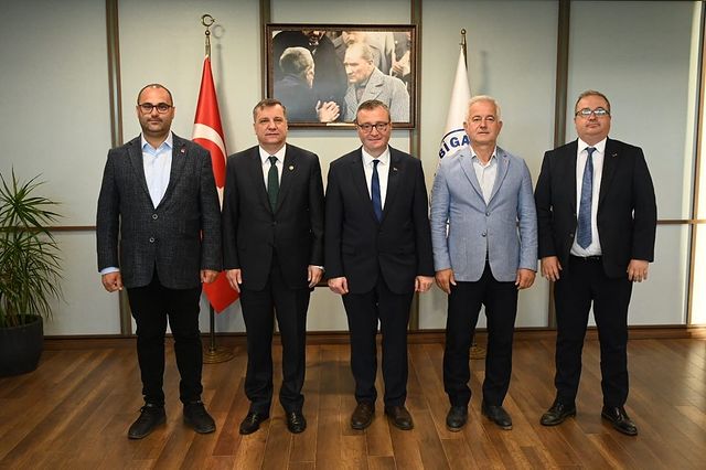 CHP Çanakkale İl Başkanı ve Milletvekilleri Biga'da Vatandaşlarla Buluştu