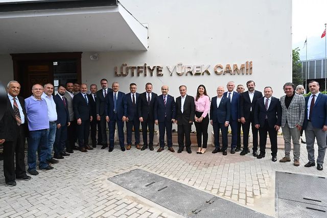 Bursa Kestel OSB'de Yeni Cami Hizmete Açıldı