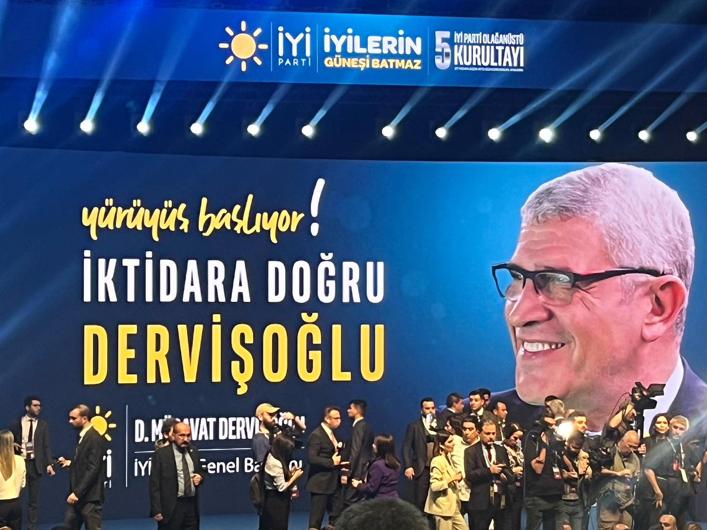 İYİ Parti’de Yeni Lider Müsavat Dervişoğlu