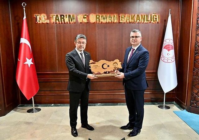 Balıkesir İl Tarım ve Orman Müdürü Erkan Alkan, Tarım ve Orman Bakanı İbrahim Yumaklı'ya Ziyarette Bulundu