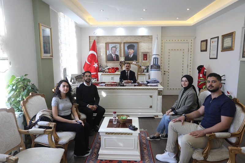 ÇOMÜ Kariyer ve Gelişim Kulübü'nden Vali İlhami Aktaş'a Ziyaret