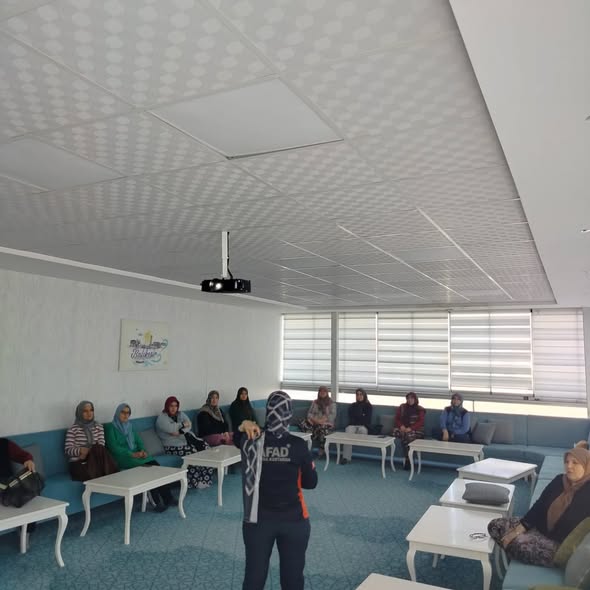 Balıkesir'de AFAD Eğitmenlerinden Afet Bilinci Eğitimi