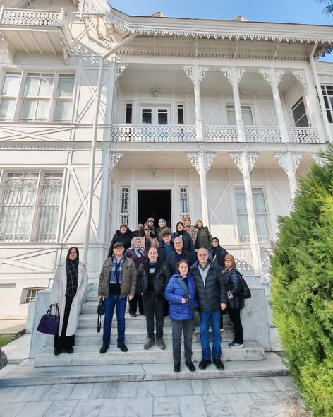 Edremit Belediyesi, Mahalle Sakinlerini Bursa'nın Tarihi ve Kültürel Mirası ile Buluşturdu