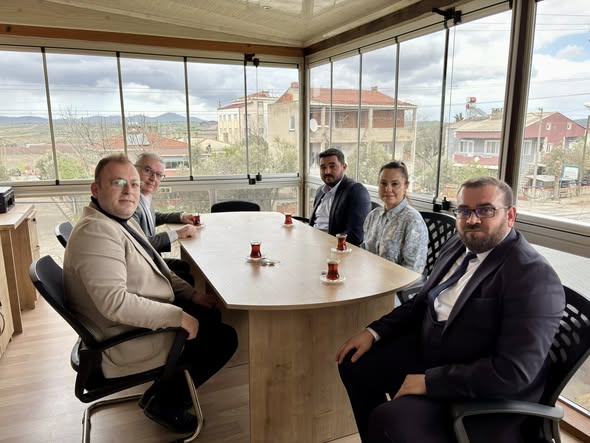 Bayramiç Belediyesi Otizm Farkındalık Günü'nde Özel Eğitim Merkezini Ziyaret Etti