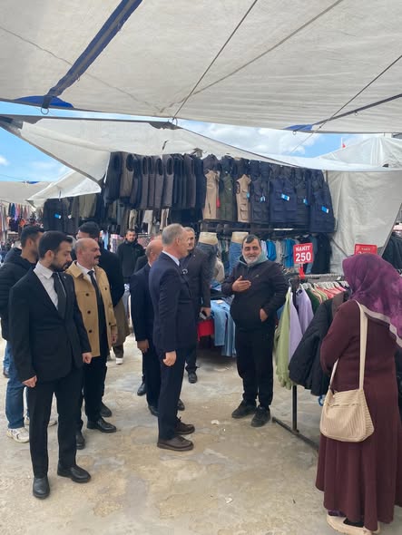MHP Balıkesir İl Başkanlığı Bigadiç'te Esnaf ve Vatandaşlarla Buluştu