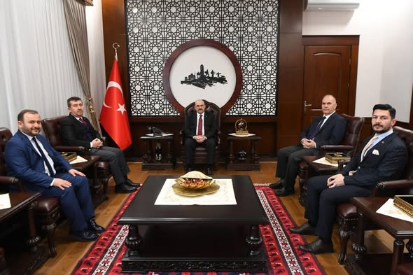 Ankara Sosyal Bilimler Üniversitesi Heyeti Balıkesir Valisi'ni Ziyaret Etti