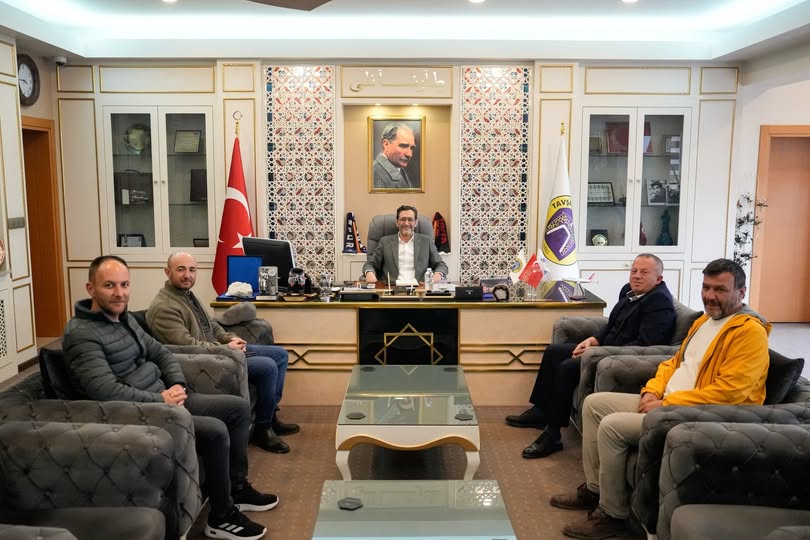 Tavşanlı Karateciler Türkiye Şampiyonası'nda 5 Madalya ile Fırtına Estirdi