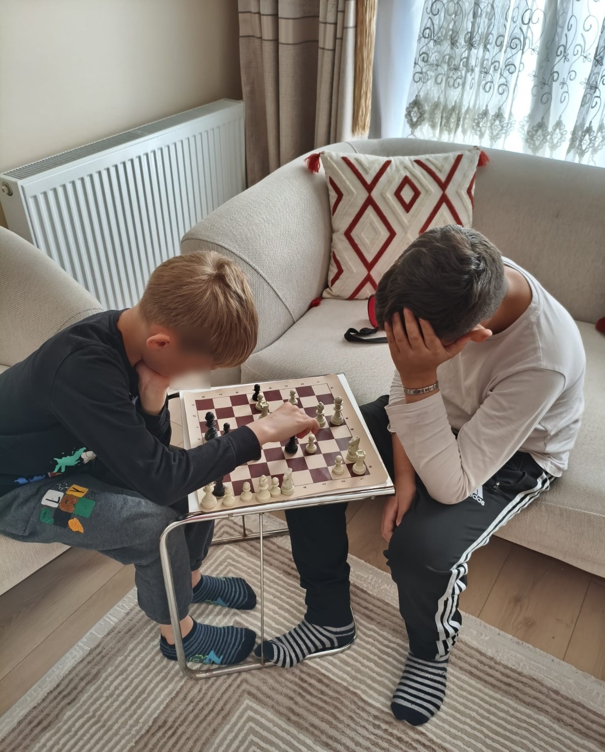 Balıkesir'de Çocuk Evlerinde Satranç Turnuvası Düzenlendi