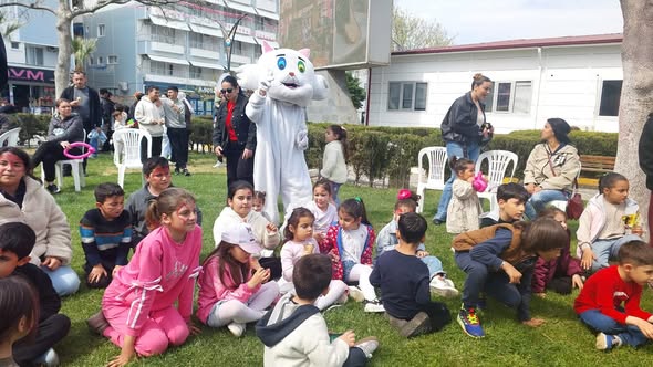 Avşa'da 23 Nisan Coşkusu: Çocuklar için Renkli Etkinlikler
