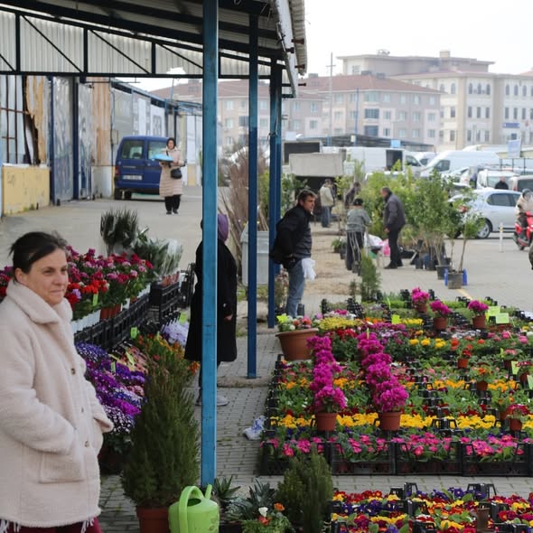 Gönen'de Salı Pazarı İçin Bereket Dileği