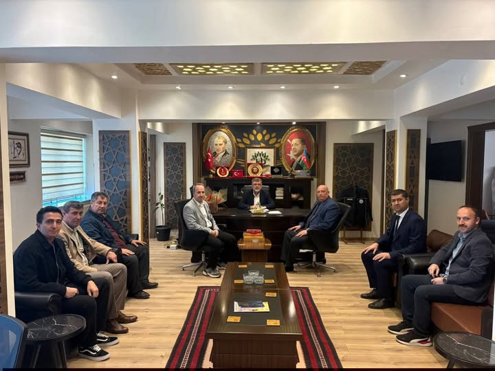 Eğitim Bir Sen Kepsut Başkanı Mukaddem Kızmaz, Belediye Başkanı İsmail Cankul'u Ziyaret Etti