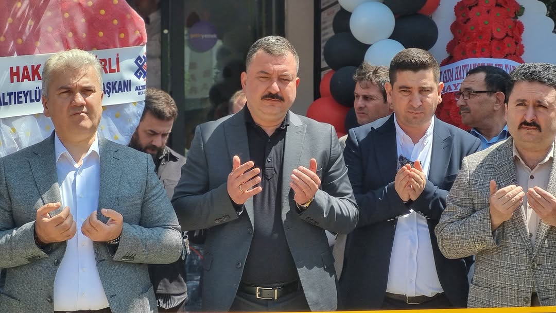 Yüksel ve Tanrıoğlu'ndan Balıkesir'e Esnaf Desteği