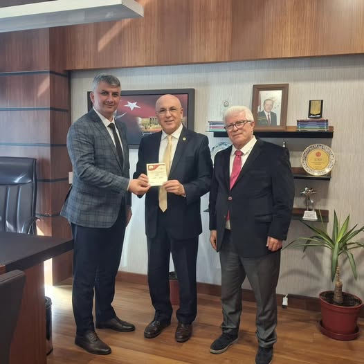 Balıkesir'de Bir Derneğin TBMM Ziyareti: Milletvekili İsmail OK Ağırladı