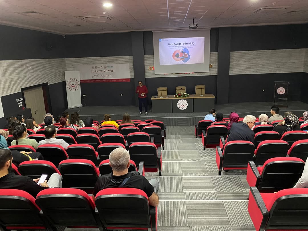 Balıkesir'de Sosyal Hizmet Çalışanlarına Ruh Sağlığı Eğitimi