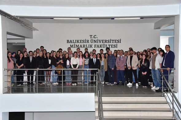 Balıkesir'in Sessiz Tanıkları Öğrenci Gözünden Sergilendi