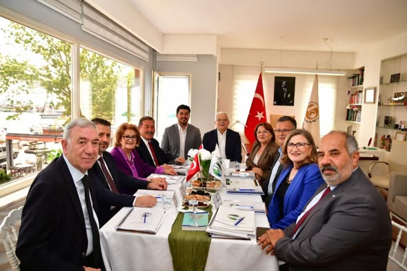 T.C. Çevreci Belediyeler Birliği Nisan Ayı Encümen Toplantısı Küçükkuyu'da Gerçekleştirildi