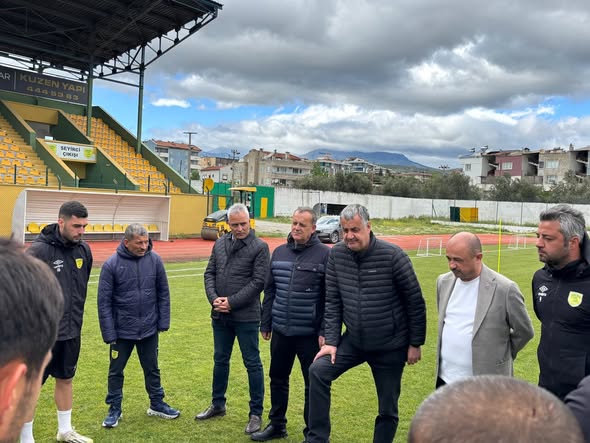 Edremitspor'da Son Hafta Hazırlığı: Başkan Cebeci'den Moral Ziyareti