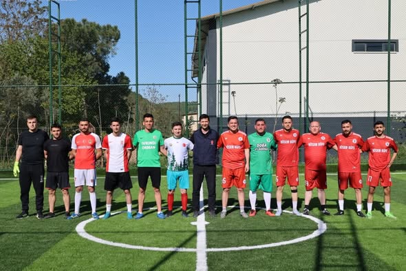 Balya'da Kurumlar Arası Halı Saha Turnuvası Coşkusu