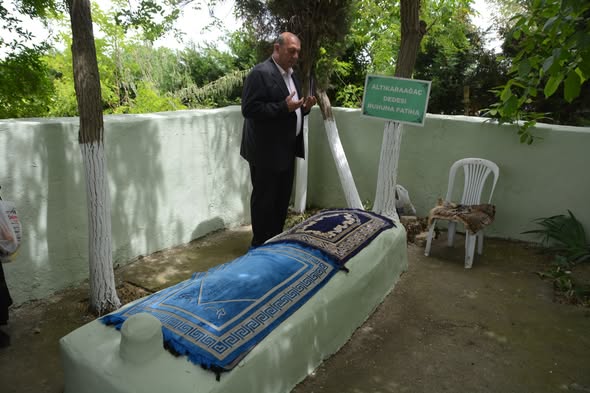 Bigadiç'te Geleneksel Altıkaraağaç Dede Hayrı Yarın Gerçekleşecek